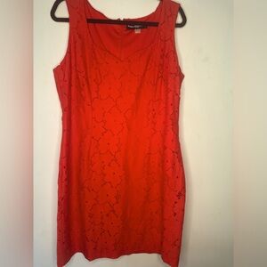 KARL LAGERFELD PARIS Sleeveless FLORABLE EMBROIDERED SHEATH DRESS Size: 14